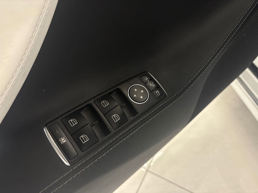 Used 2020 Tesla Model S Long Range Plus image 26