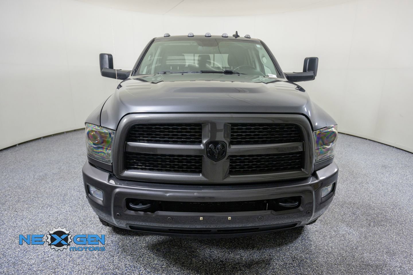 Used 2016 RAM 2500 Laramie w/ Sport Appearance Group AWD/4WD image 2