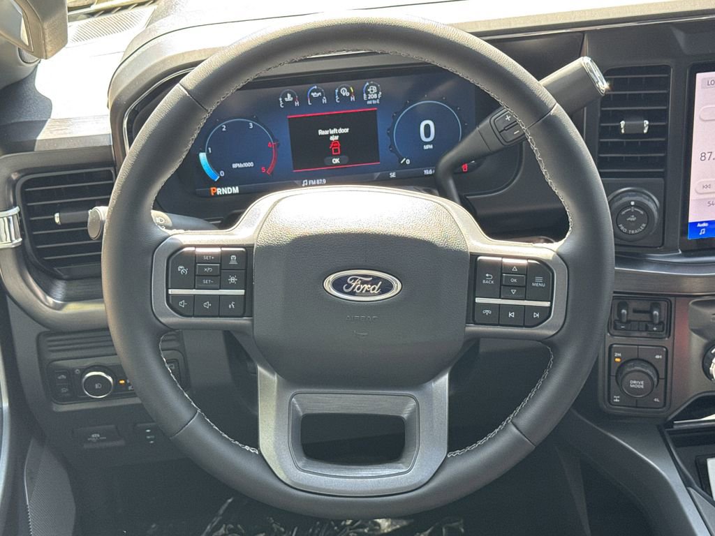 New 2026 Ford F350 Lariat w/ Black Appearance Package image 24