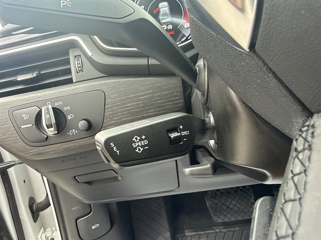 Used 2021 Audi A4 2.0T Premium Plus w/ Premium Plus Package AWD/4WD image 35