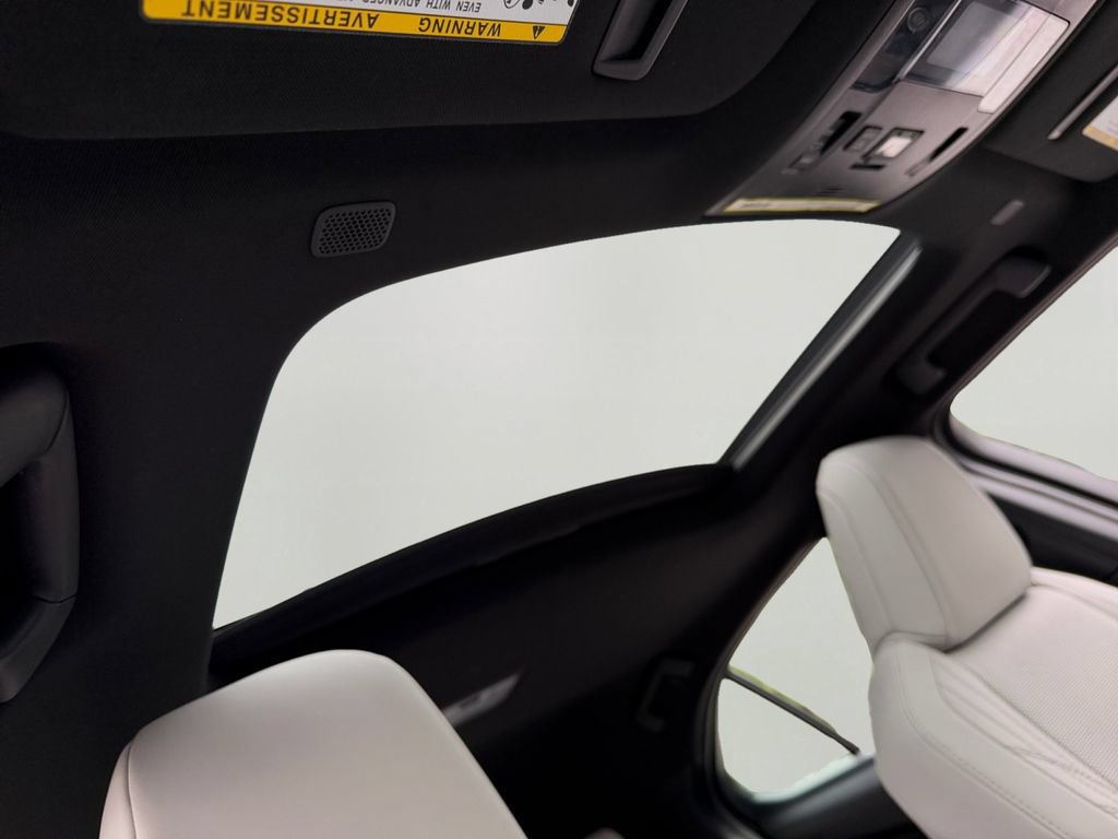 Used 2025 Lexus UX 300h AWD w/ Accessory Package (Z1) image 7