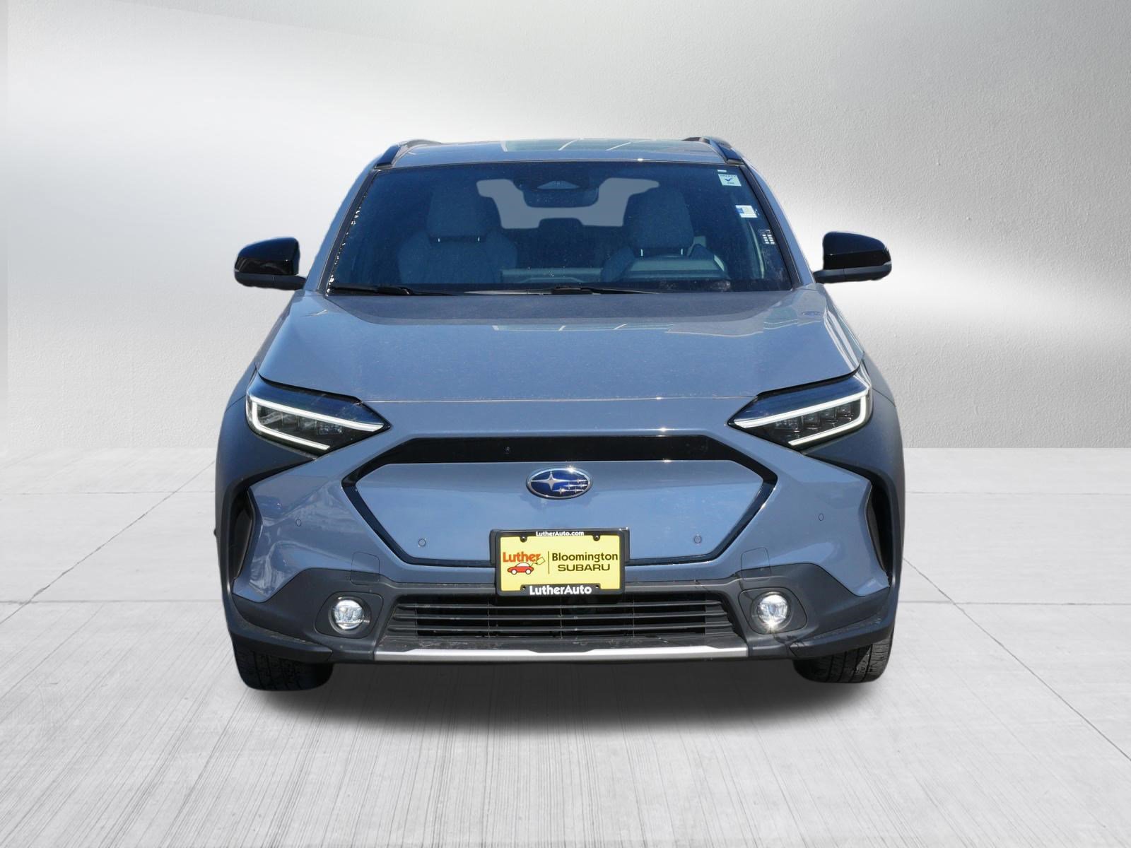 Used 2023 Subaru Solterra Limited image 2