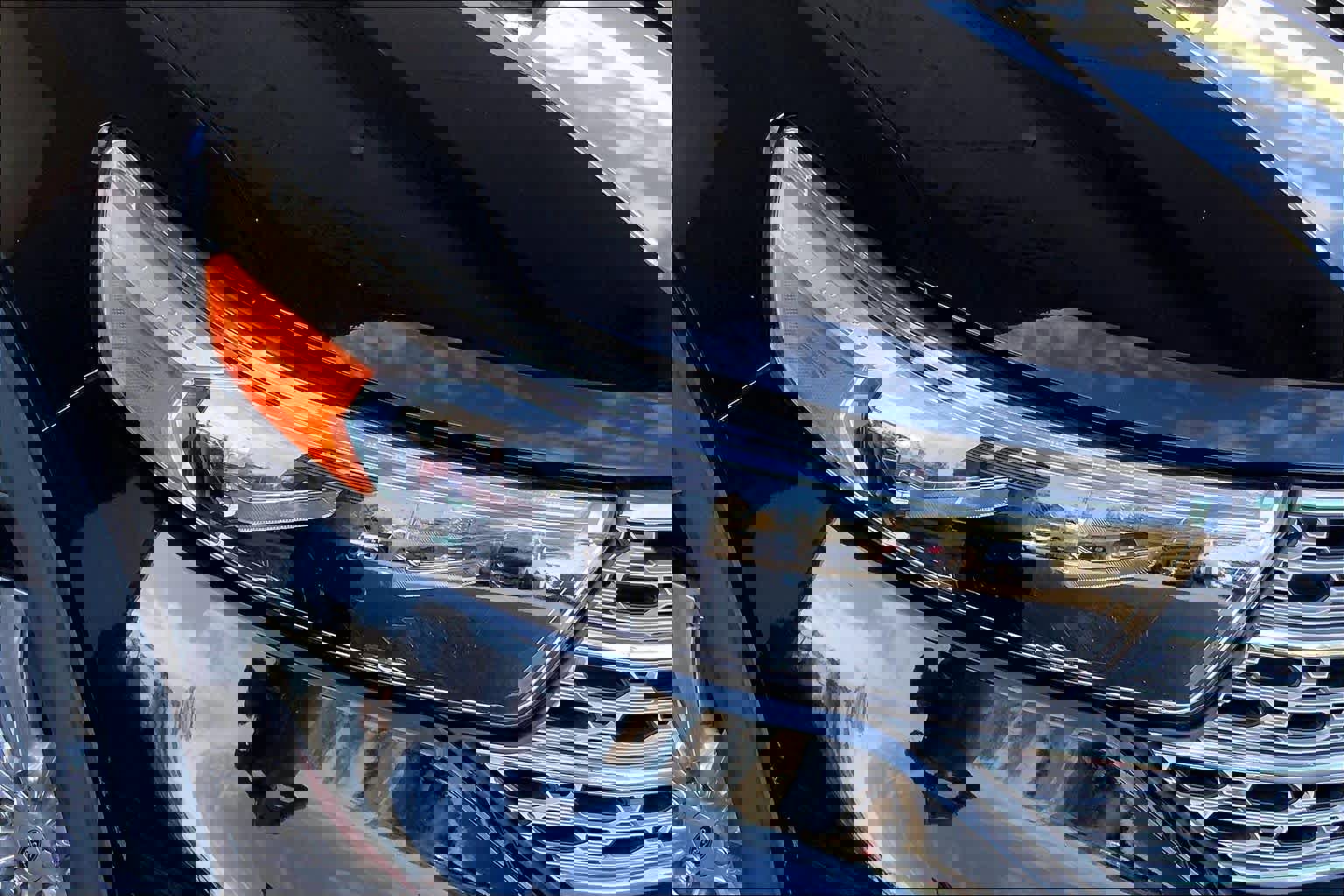 Used 2022 Ford Explorer Limited w/ Equipment Group 301A image 27