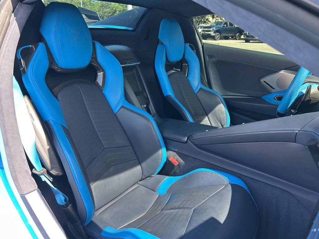 Used 2021 Chevrolet Corvette Stingray Premium Conv w/ 3LT RWD image 39