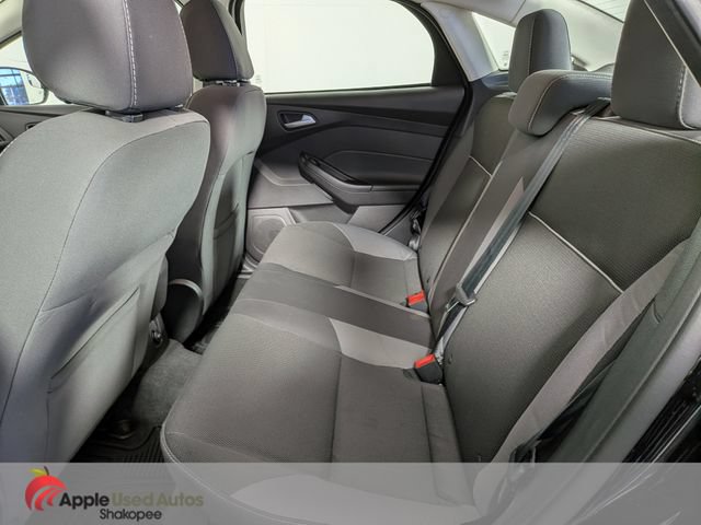 Used 2014 Ford Focus SE w/ SE Winter Package FWD image 26
