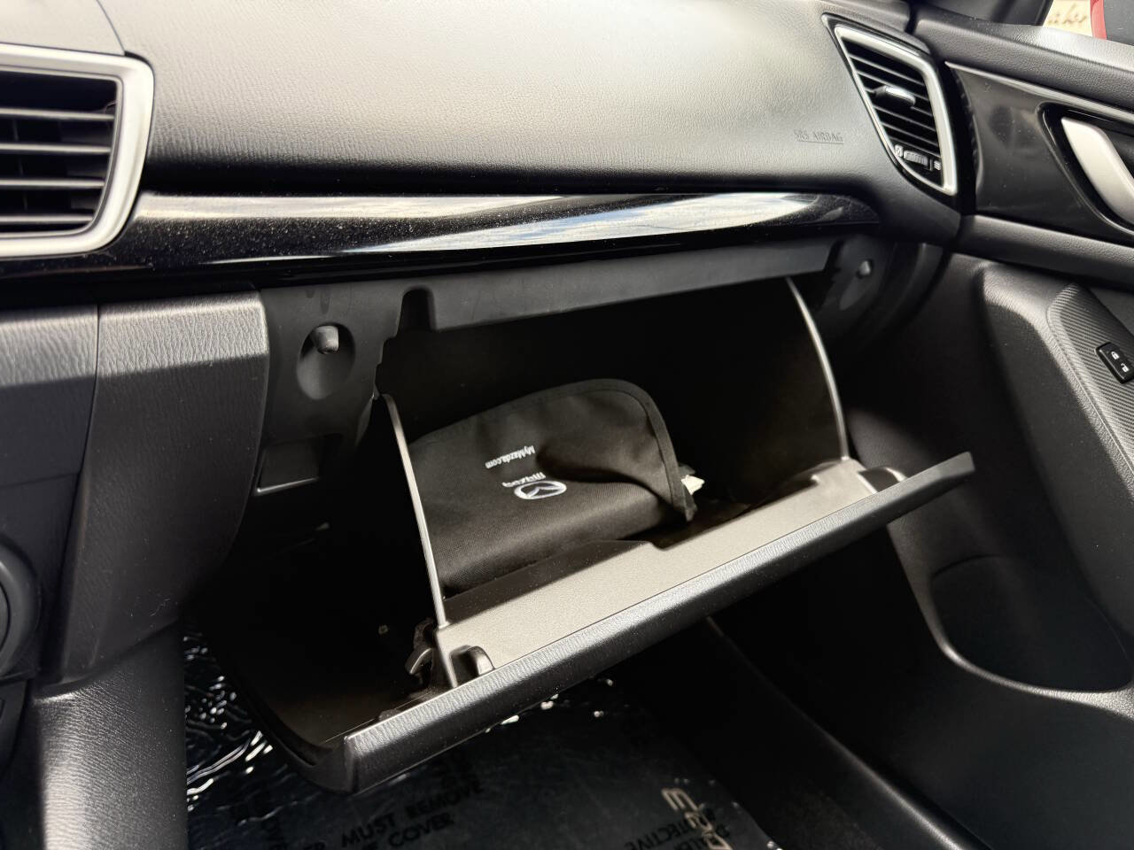 Used 2014 MAZDA MAZDA3 i Touring w/ Moonroof Package 1 FWD image 20
