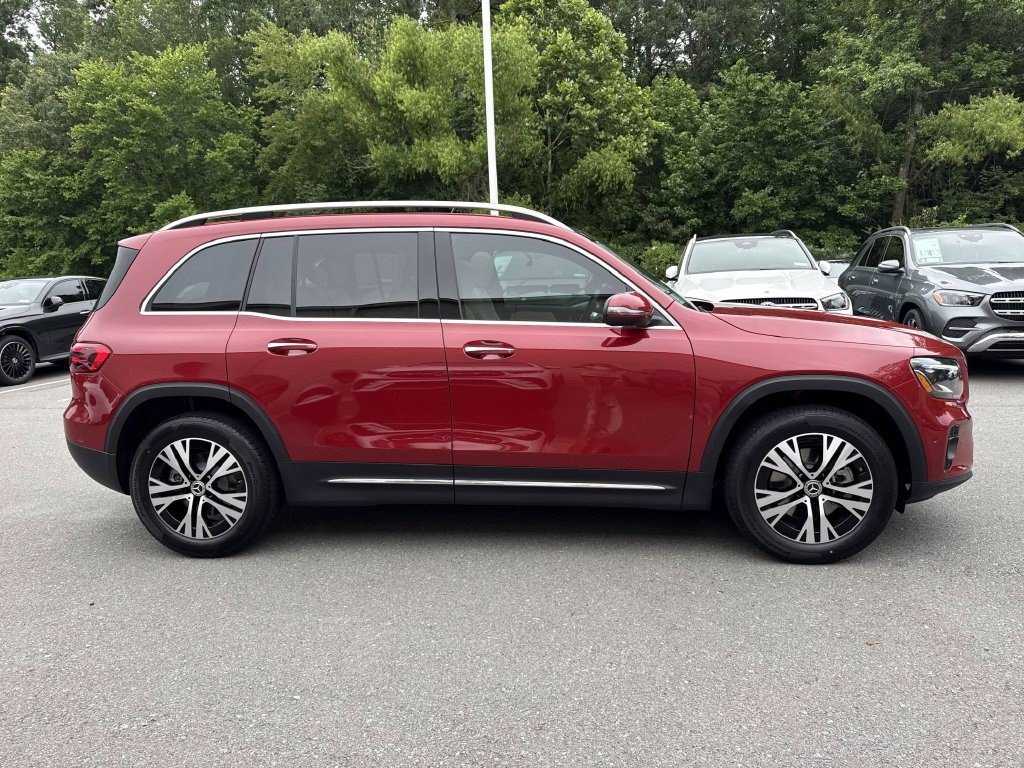 Certified 2025 Mercedes-Benz GLB 250 image 2