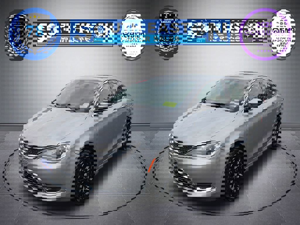 Used 2015 Chrysler 200 Limited w/ Convenience Group image 1