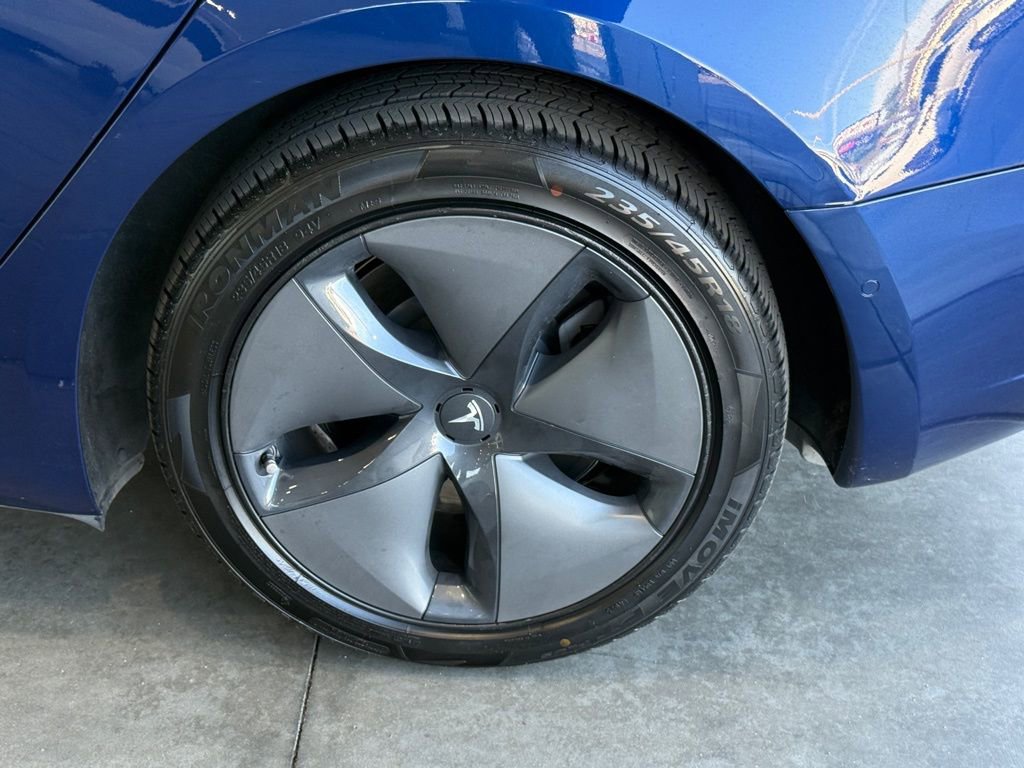 Used 2019 Tesla Model 3 Standard Range Plus image 14