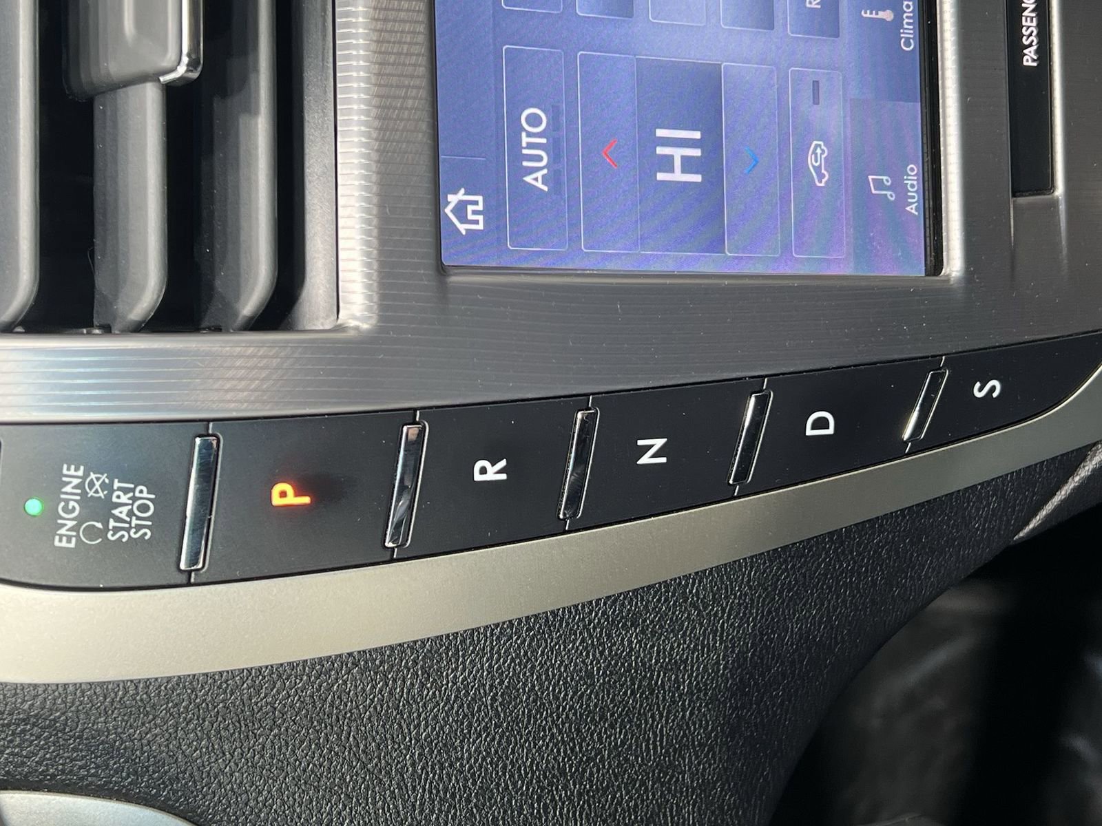 Used 2020 Lincoln MKZ AWD image 19