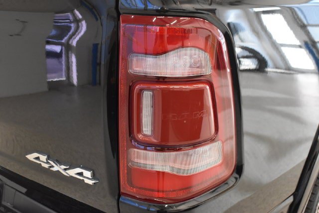 Used 2022 RAM 1500 Limited AWD/4WD image 12