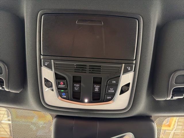 Certified 2025 Acura RDX SH-AWD image 28