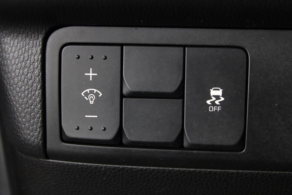 Used 2014 Kia Soul + image 19