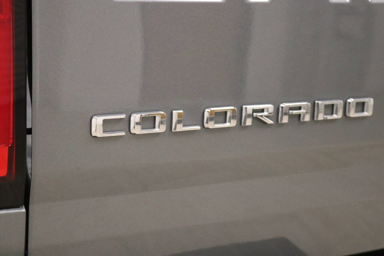 Used 2022 Chevrolet Colorado LT w/ Fleet Safety Package image 95