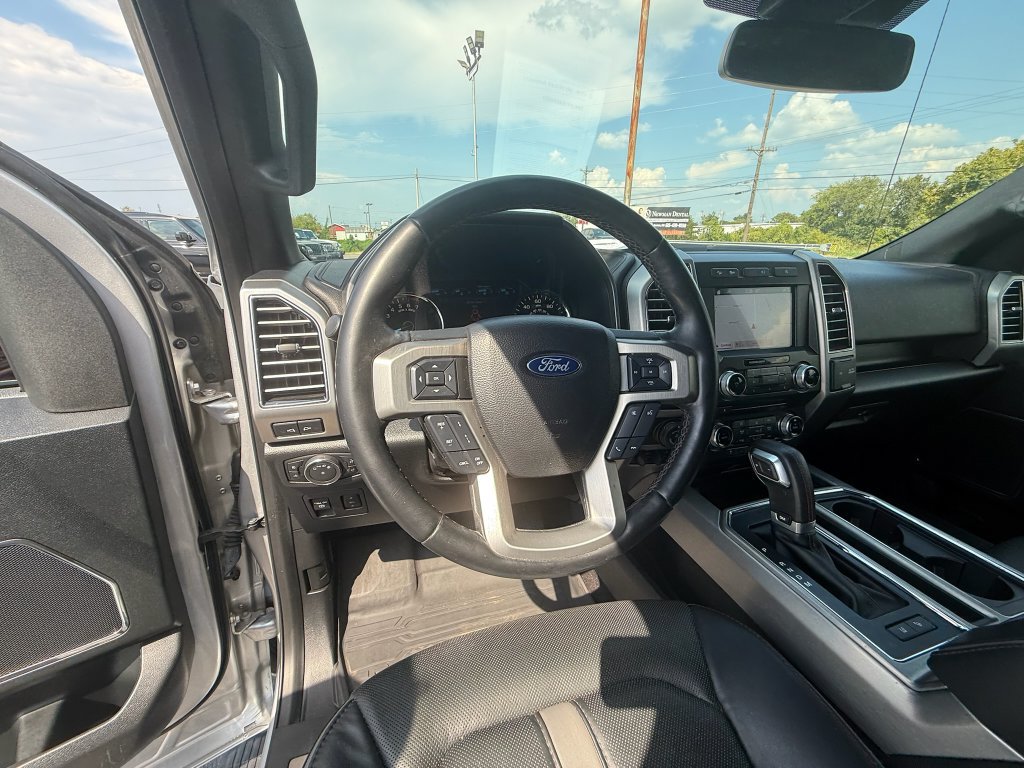 Used 2018 Ford F150 Platinum w/ Equipment Group 701A Luxury AWD/4WD image 16