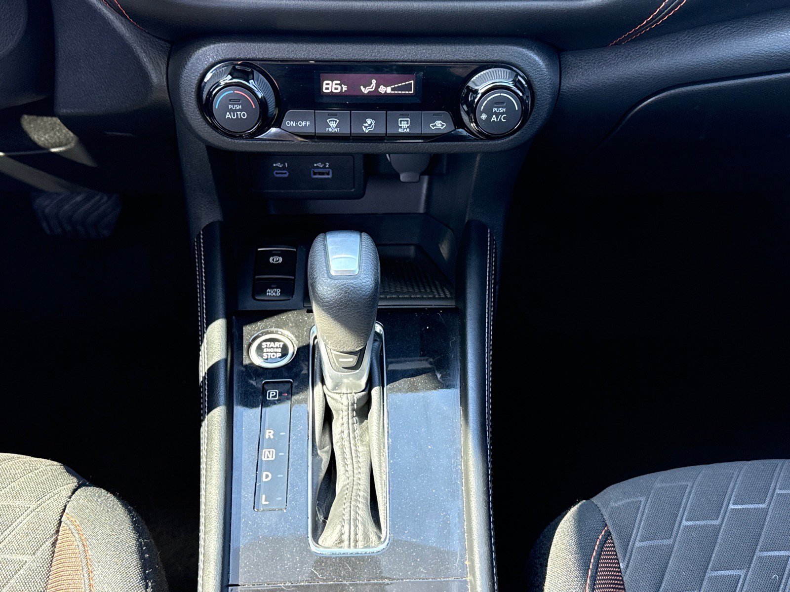 Used 2024 Nissan Kicks SR FWD image 17