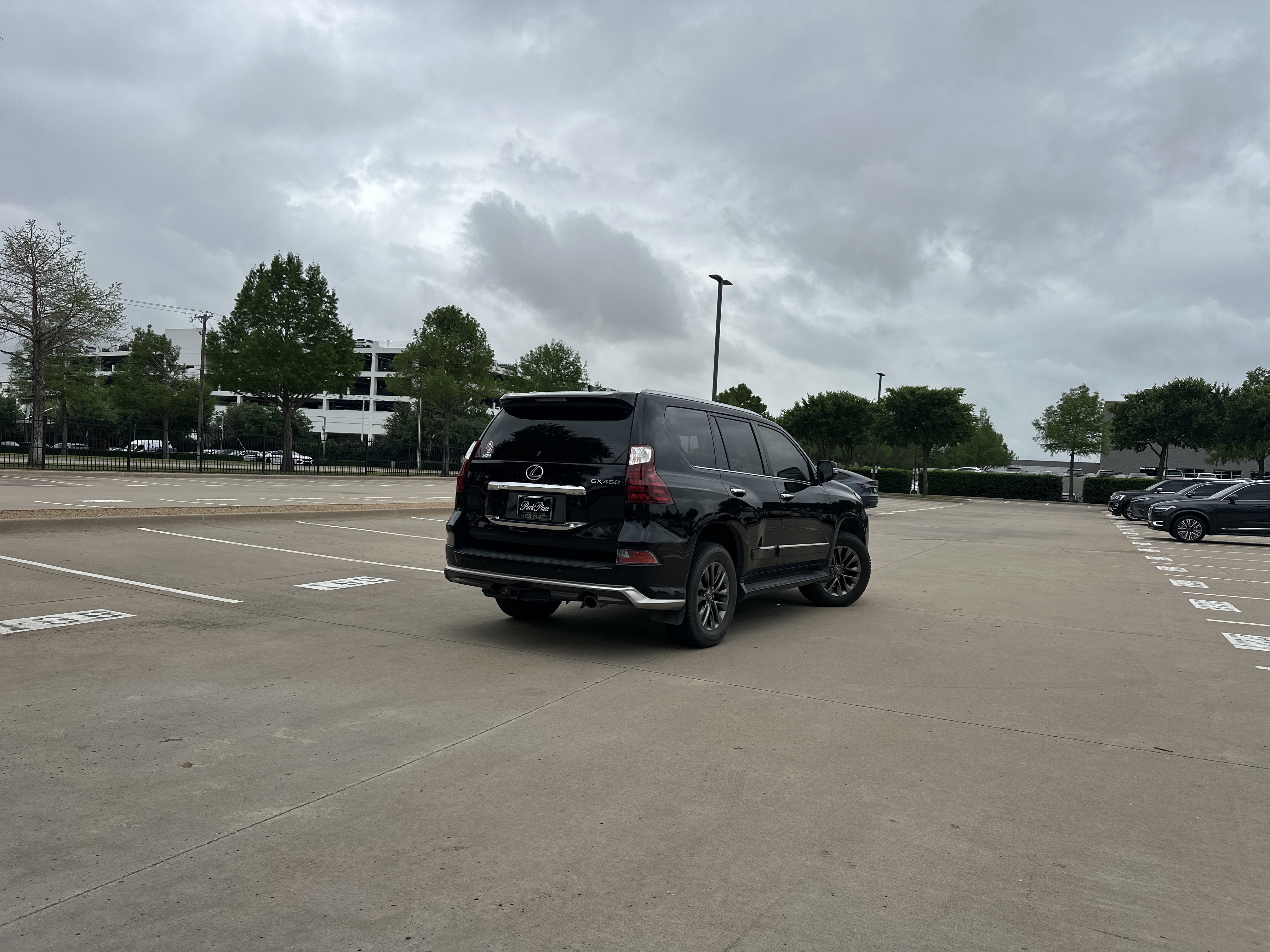 Used 2018 Lexus GX 460 Premium image 2