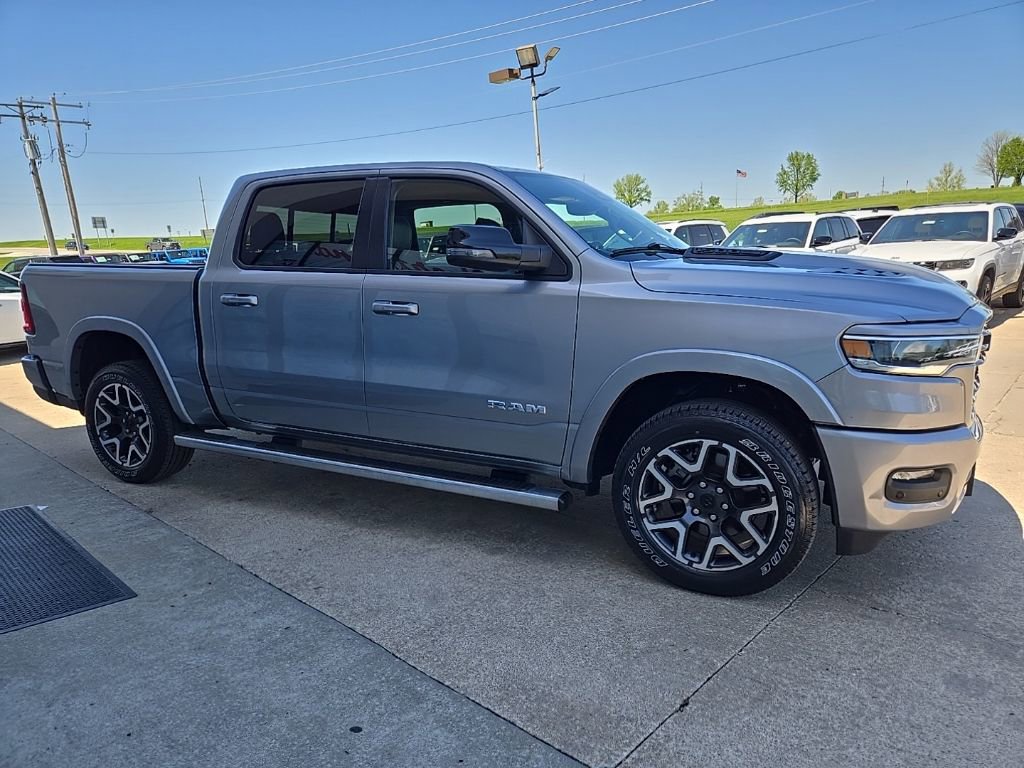 Used 2025 RAM 1500 Laramie w/ Sport Appearance Package AWD/4WD image 12