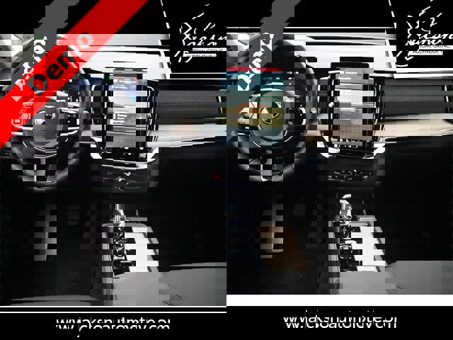 New 2025 Volvo XC90 B5 Core w/ Protection Package image 9