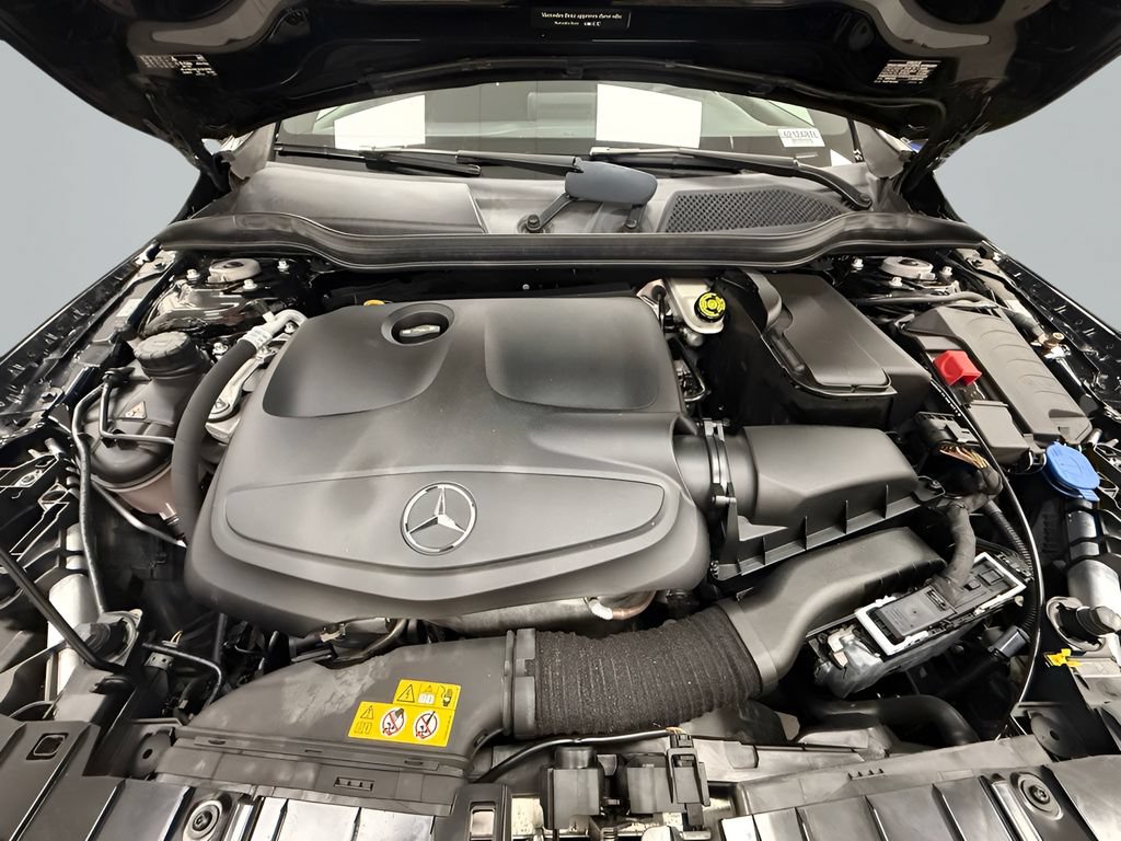 Used 2018 Mercedes-Benz GLA 250 4MATIC image 23