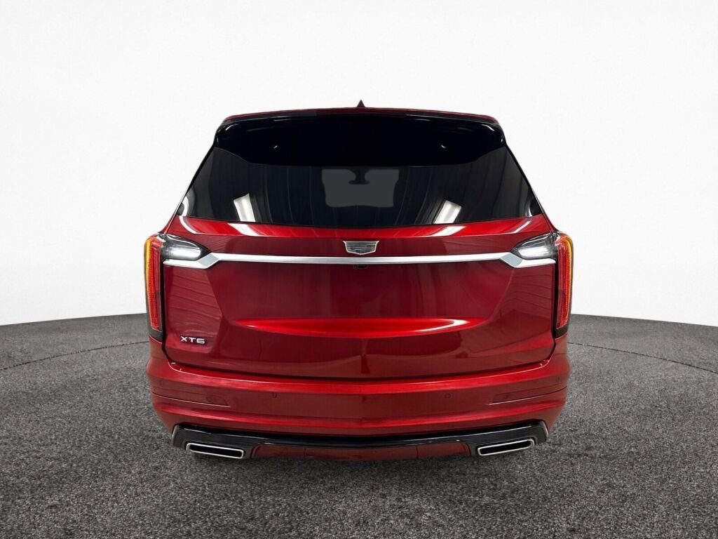 Certified 2025 Cadillac XT6 Sport w/ Technology Package image 3