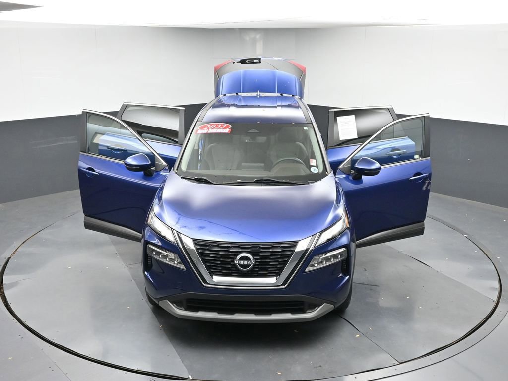 Used 2022 Nissan Rogue SV image 50