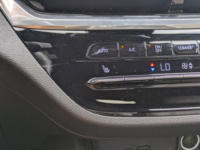 Used 2024 Buick Envista Avenir FWD image 31