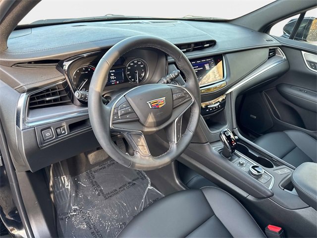 New 2025 Cadillac XT5 Luxury w/ LPO, Floor Liner Package image 18