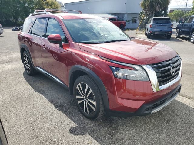 Certified 2024 Nissan Pathfinder Platinum w/ Cargo Package image 5