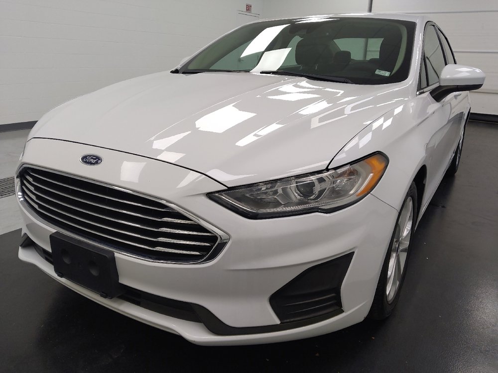 Used 2020 Ford Fusion SE FWD image 15