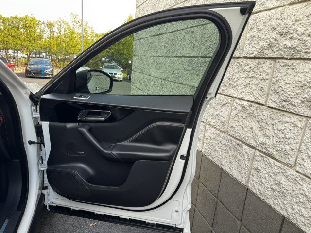 Used 2017 Jaguar F-PACE S image 24