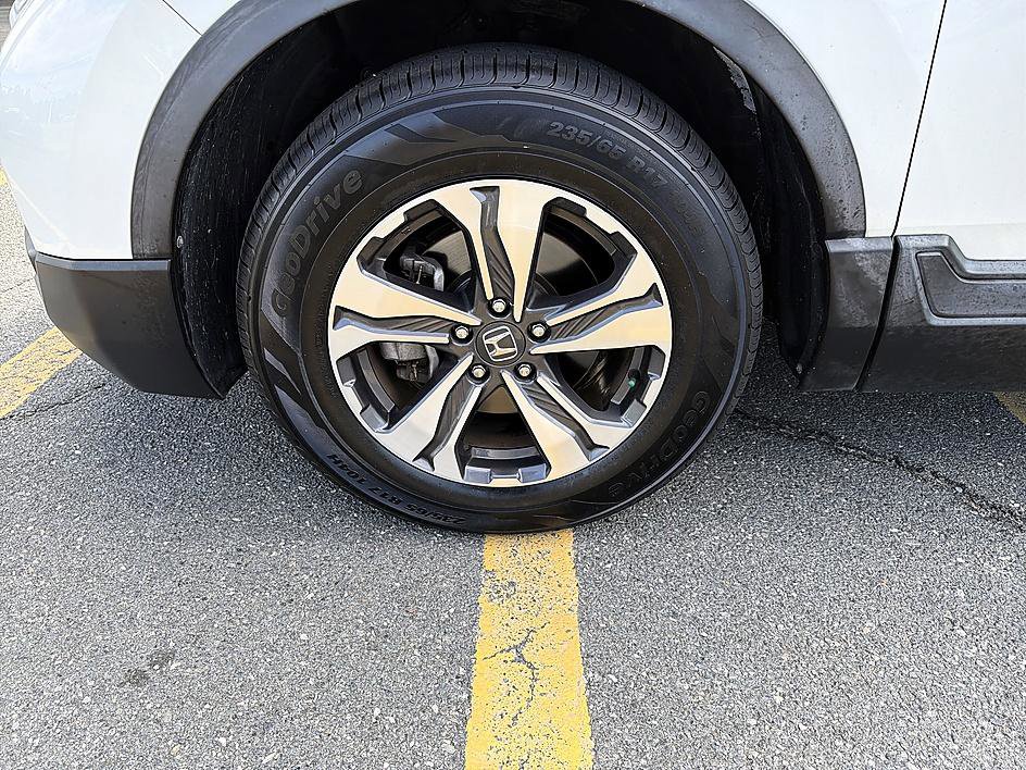 Used 2018 Honda CR-V LX image 9