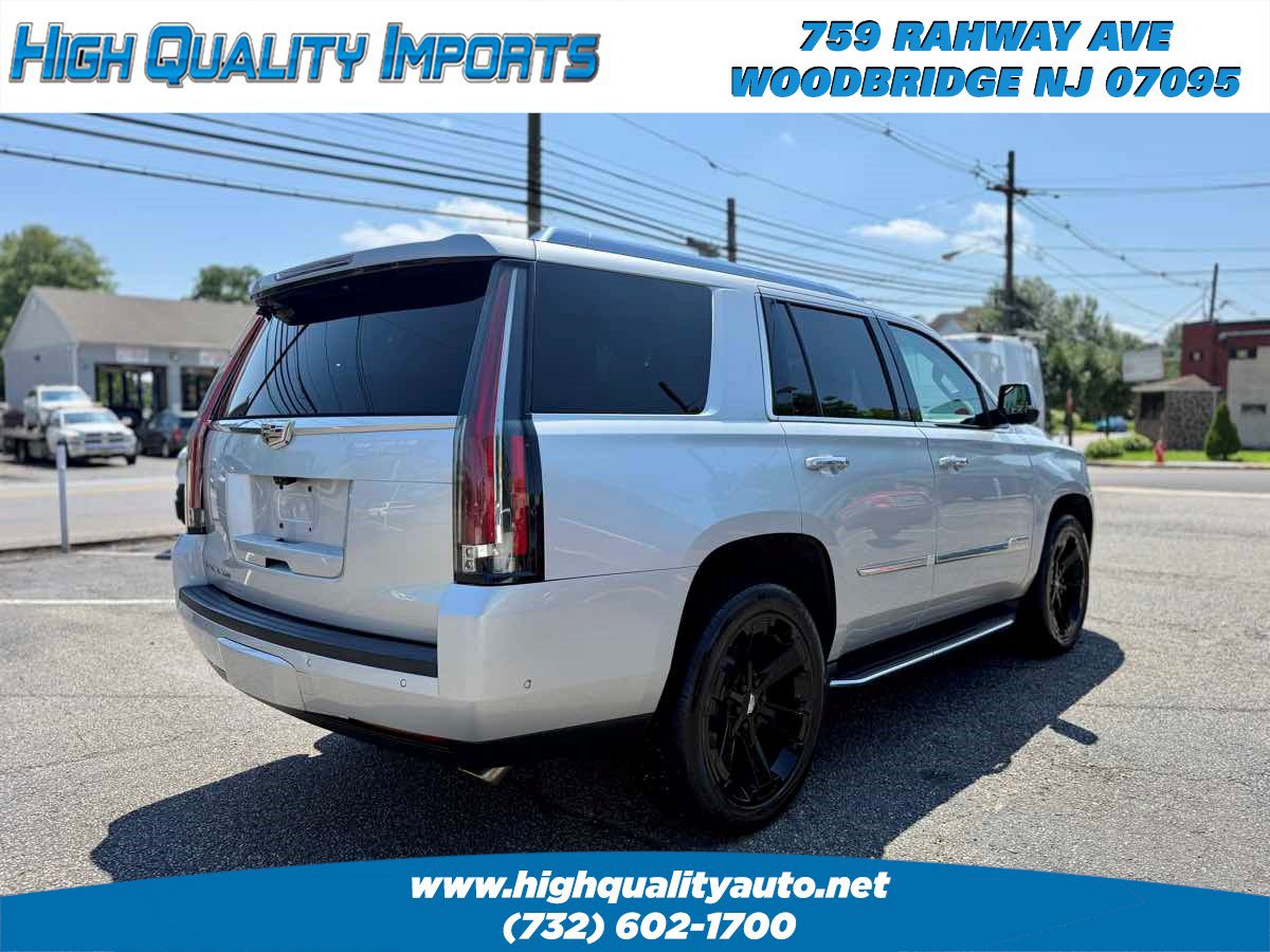 Used 2018 Cadillac Escalade Luxury AWD/4WD image 7