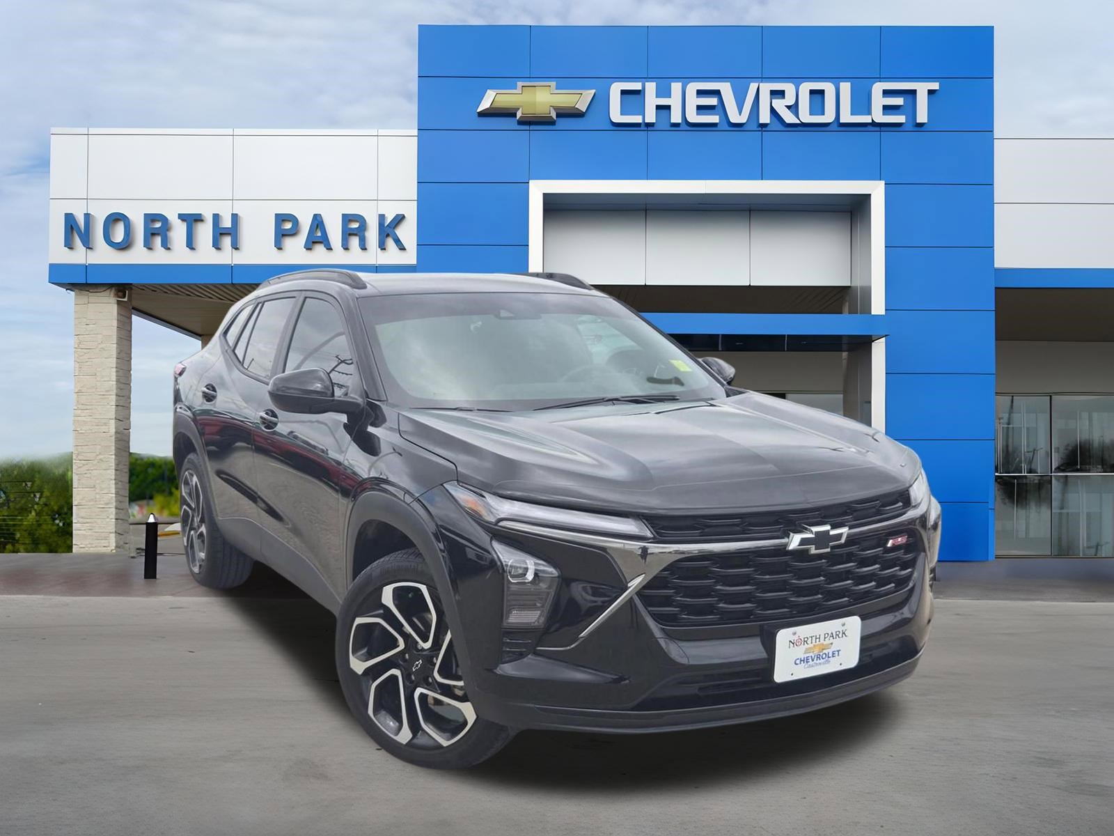 Used 2025 Chevrolet Trax RS w/ Driver Confidence Package FWD image 1