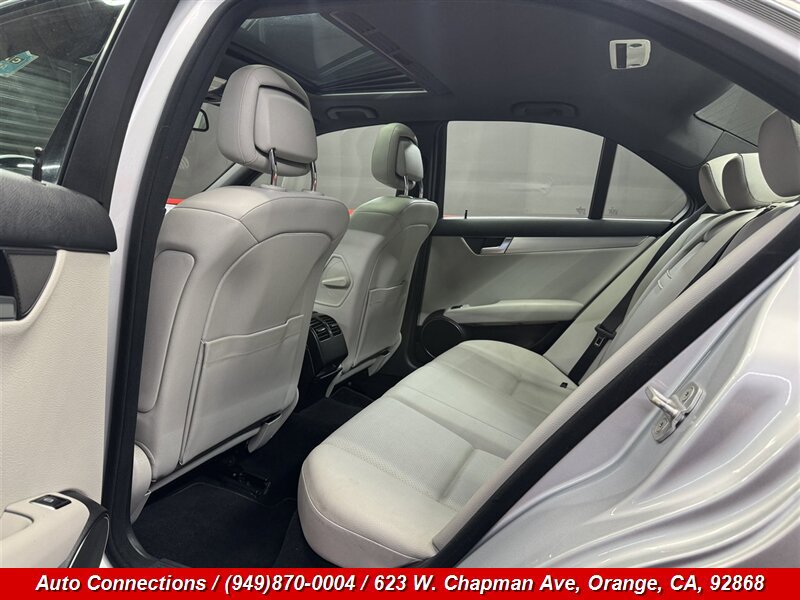 Used 2012 Mercedes-Benz C 250 Sedan image 8