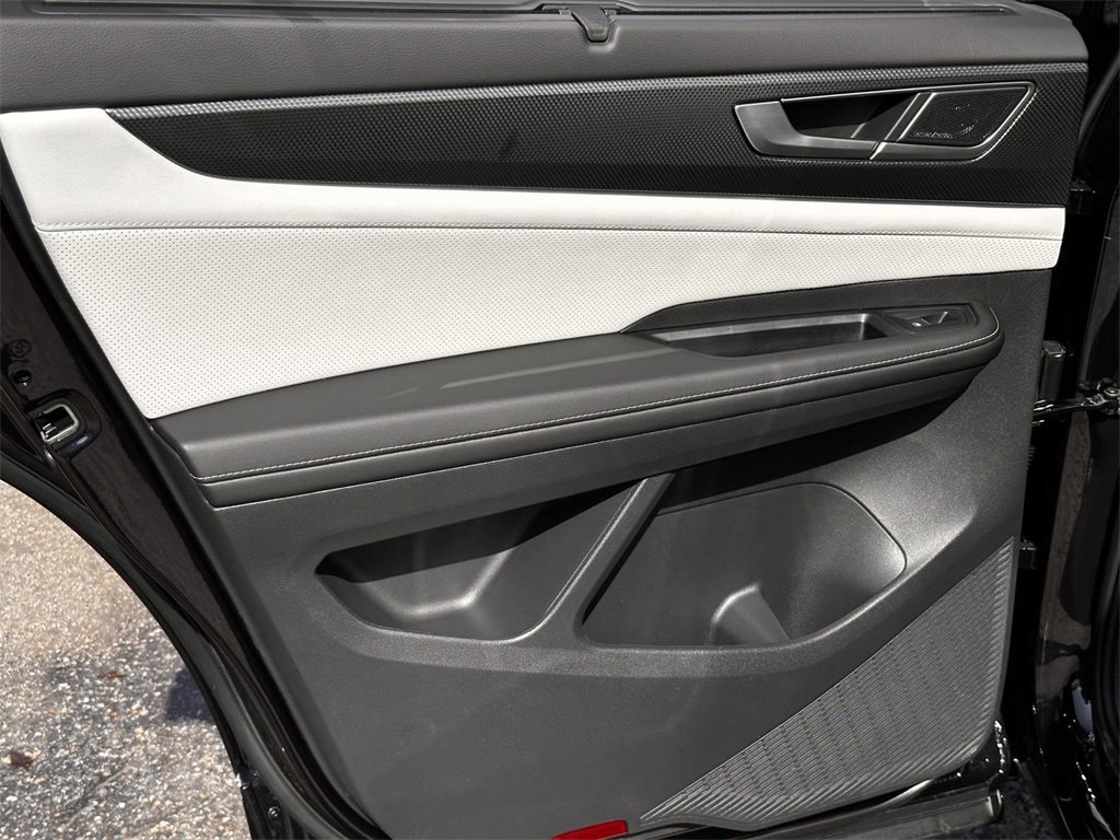 New 2025 Volkswagen Atlas Cross Sport SEL Premium R-Line image 40