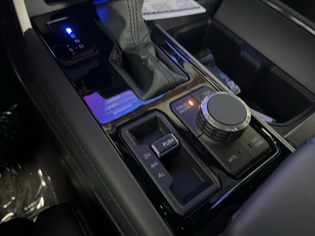 New 2026 Toyota Tundra Limited AWD/4WD image 16