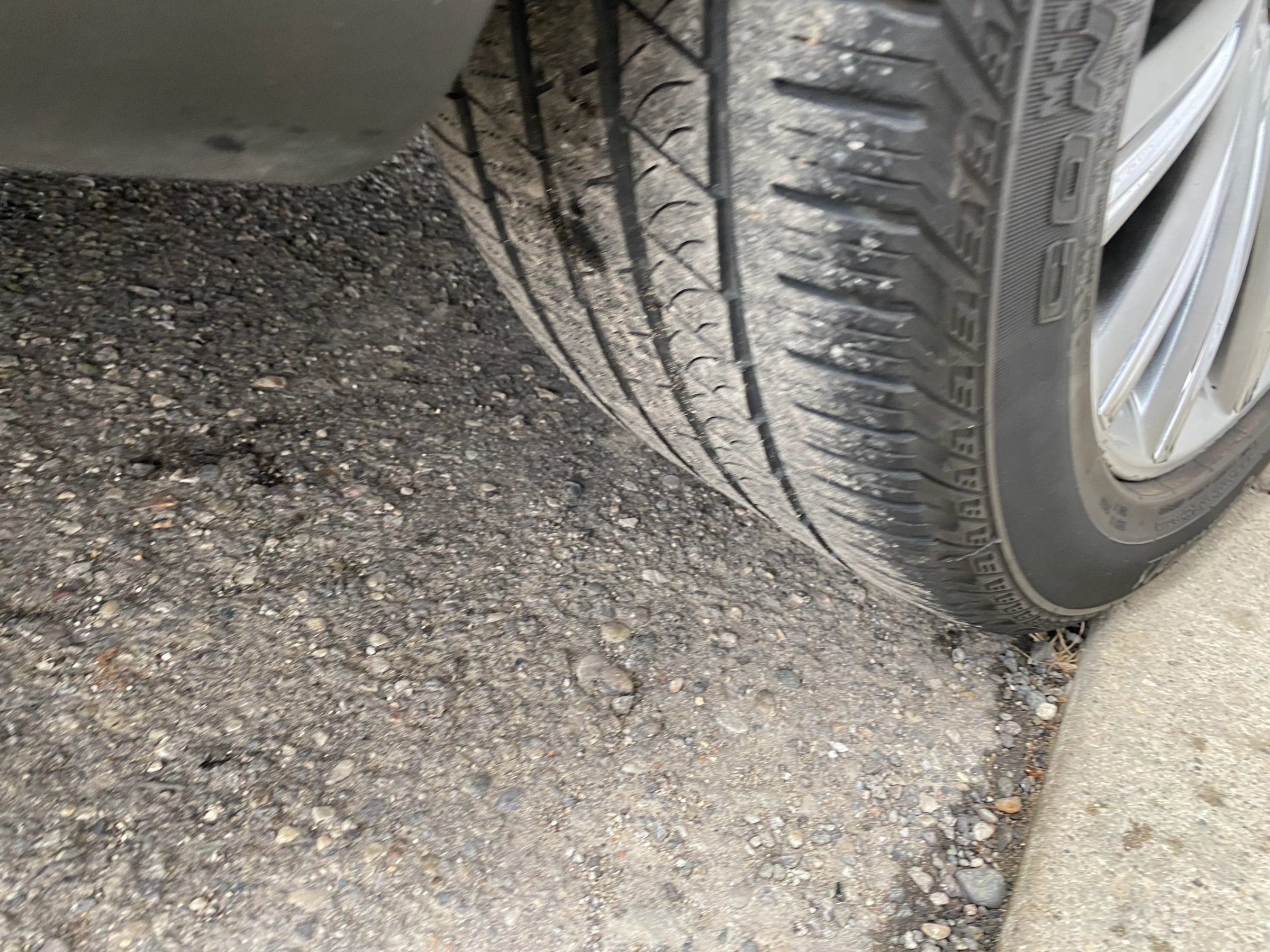 Used 2015 Lincoln MKS AWD w/ Equipment Group 101A image 29