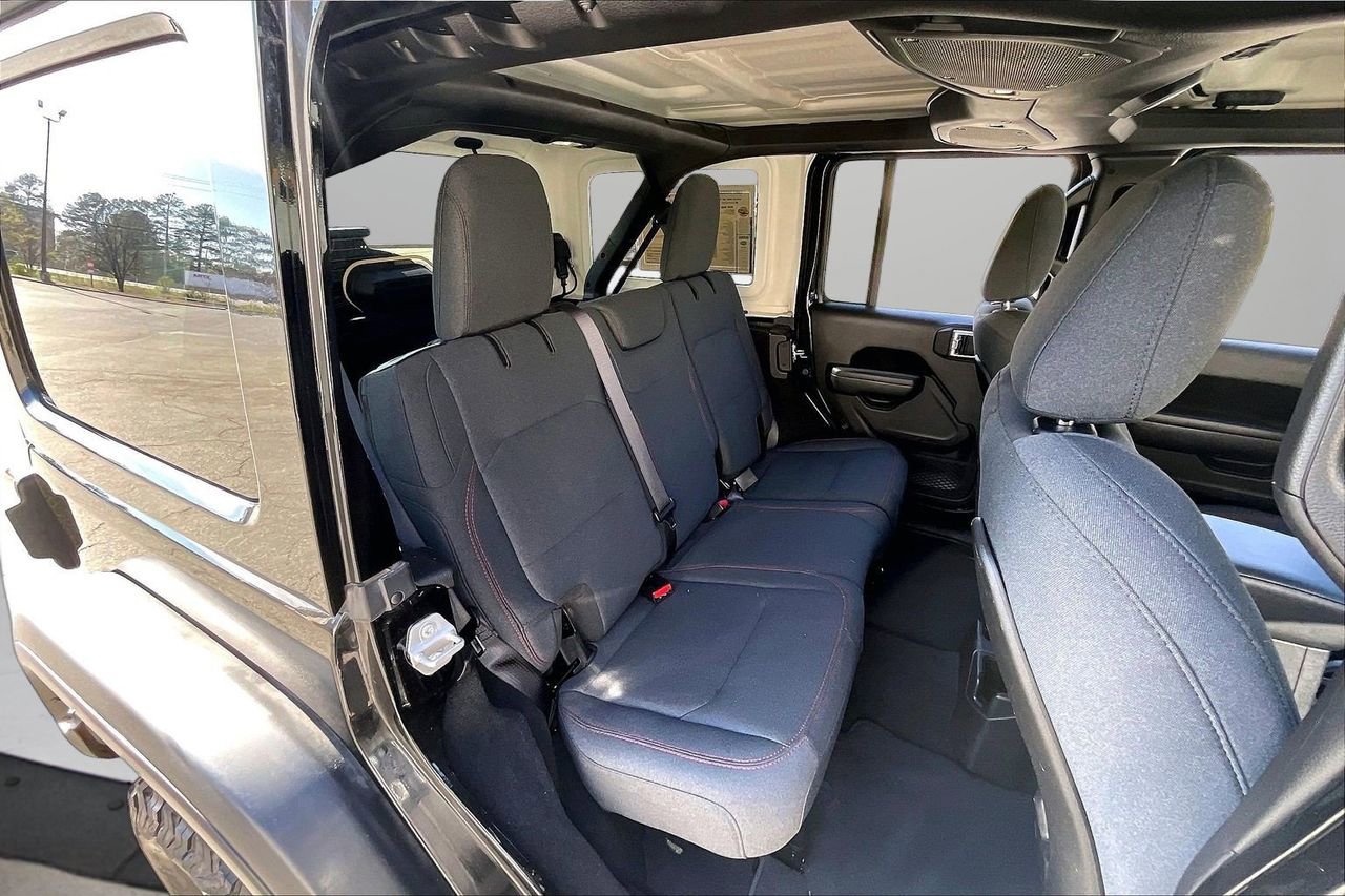 Certified 2025 Jeep Wrangler Unlimited Rubicon image 24