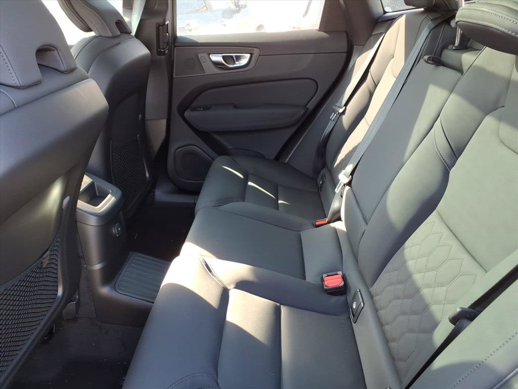 New 2026 Volvo XC60 T8 Plus w/ Protection Package Premier AWD/4WD image 6