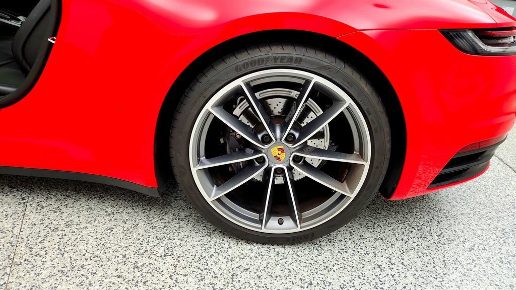 Used 2020 Porsche 911 Carrera RWD image 9