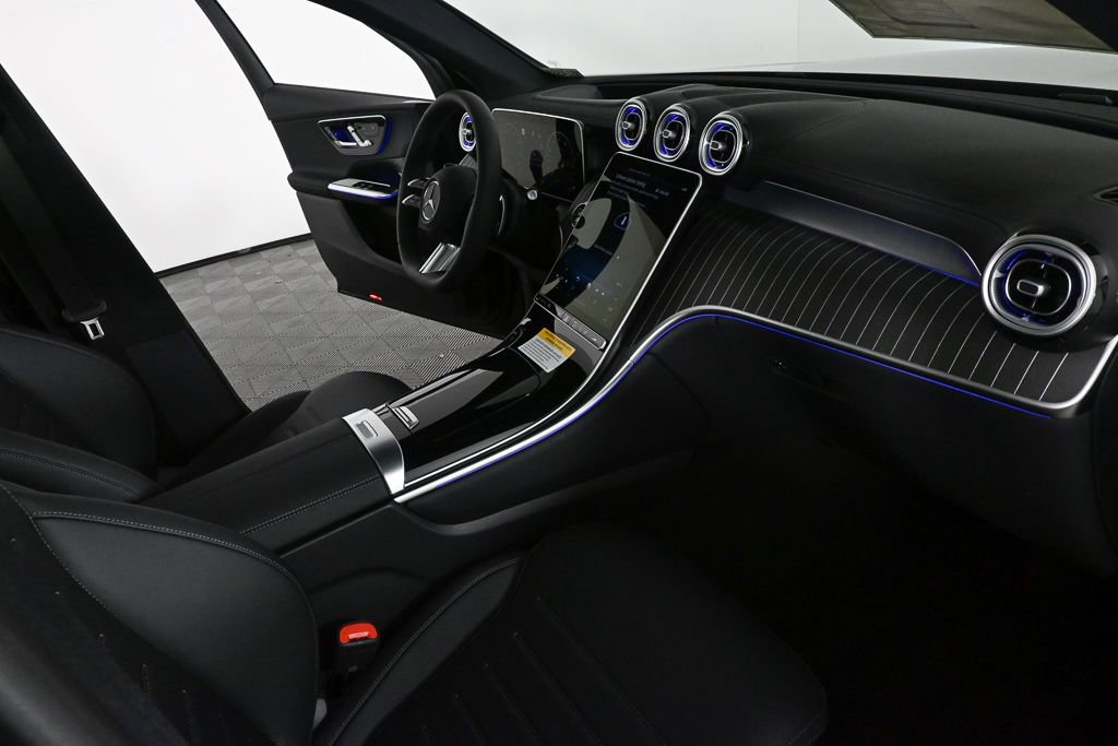 New 2026 Mercedes-Benz GLB 250 image 23