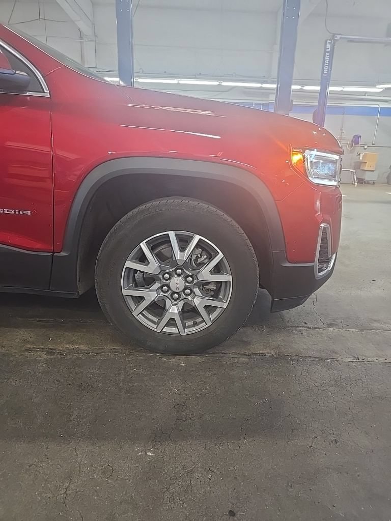 Used 2023 GMC Acadia SLT AWD/4WD image 17