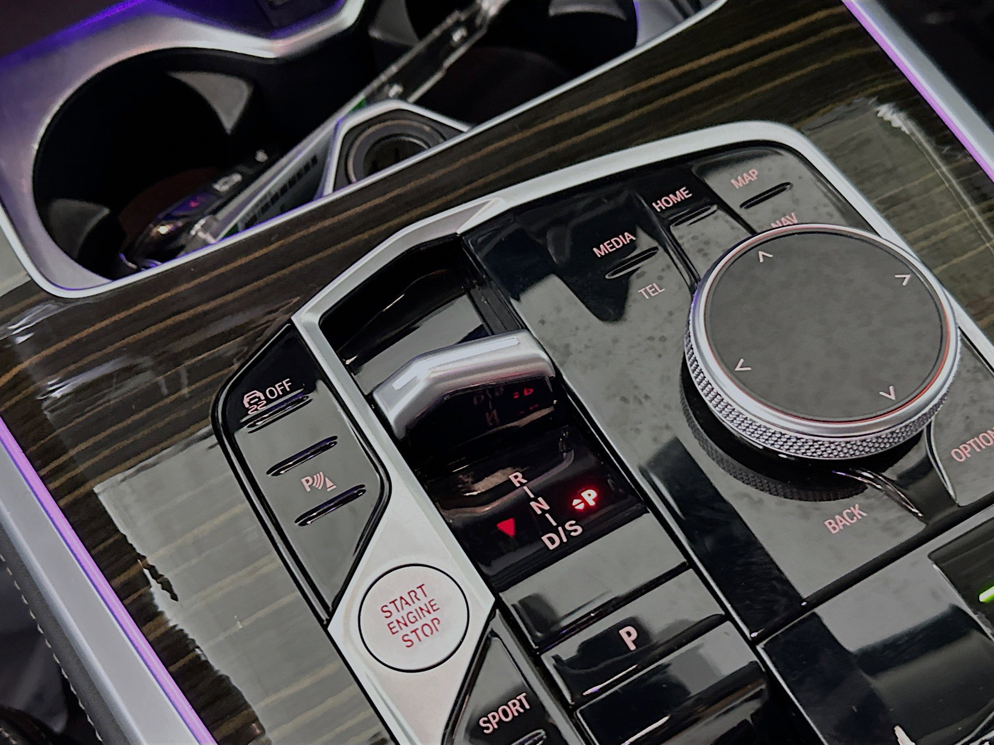 Used 2024 BMW X7 xDrive40i image 21