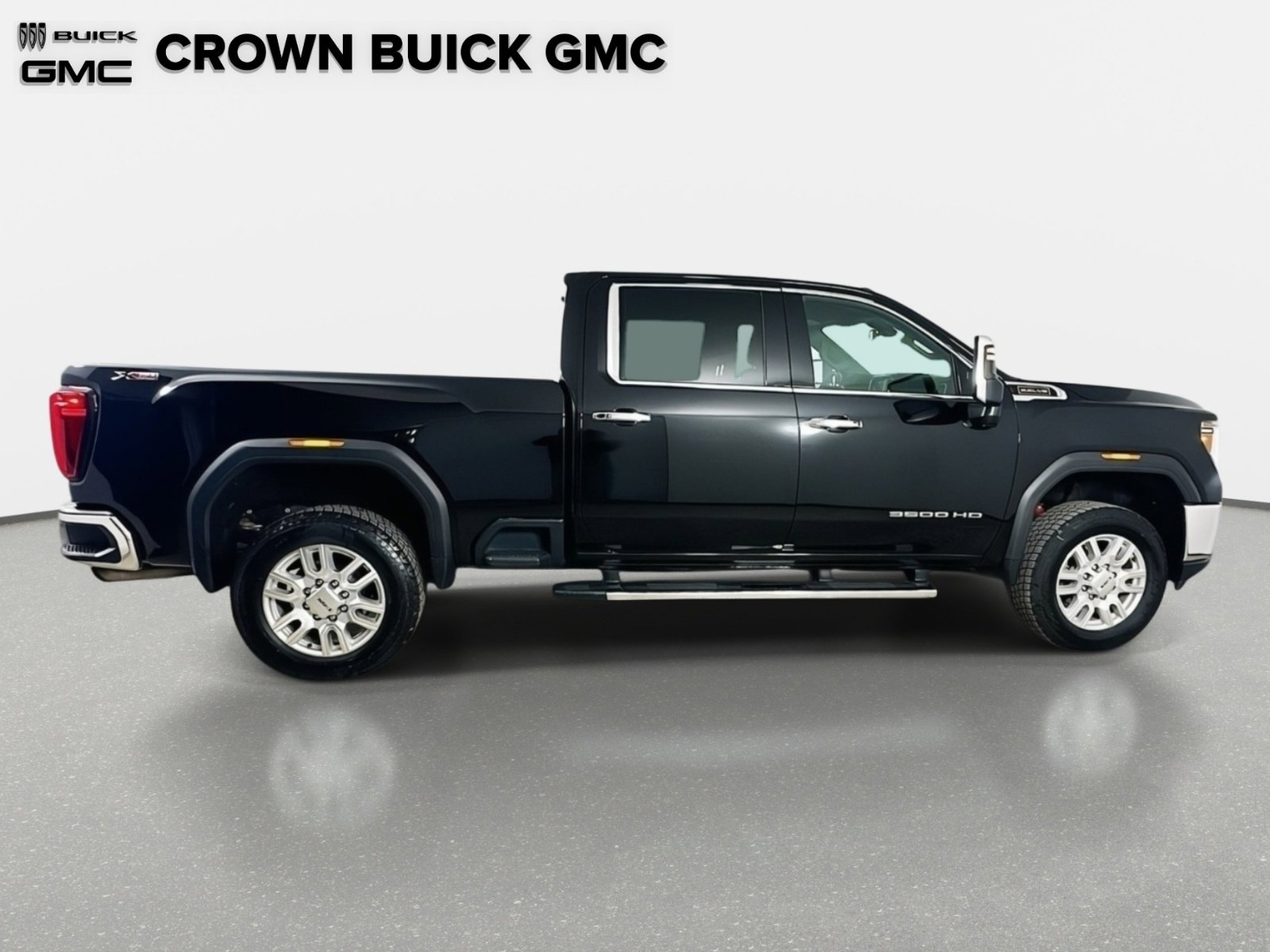 Certified 2022 GMC Sierra 3500 SLT w/ SLT Premium Package AWD/4WD image 4