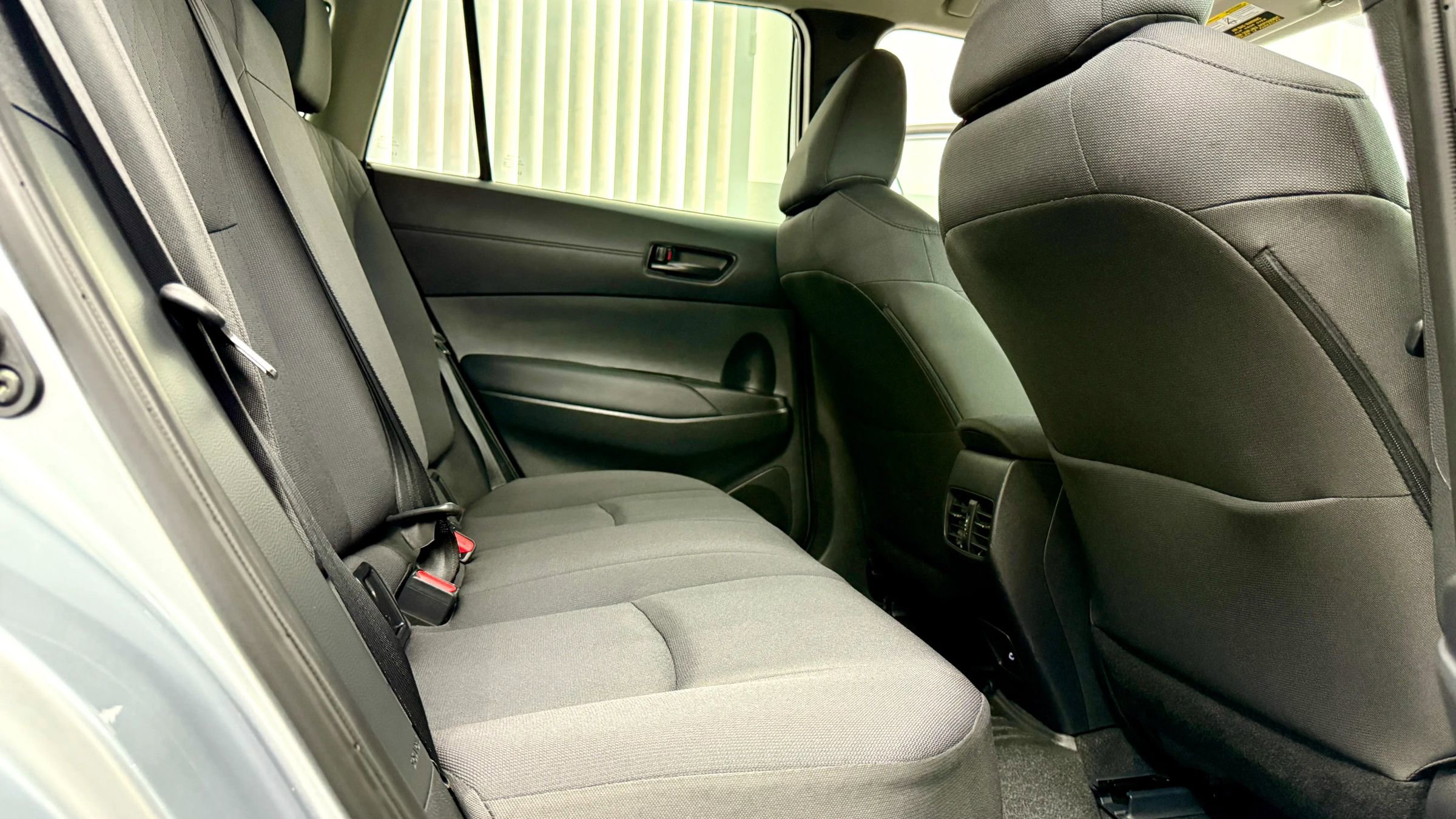 Used 2025 Toyota Corolla Cross LE image 16