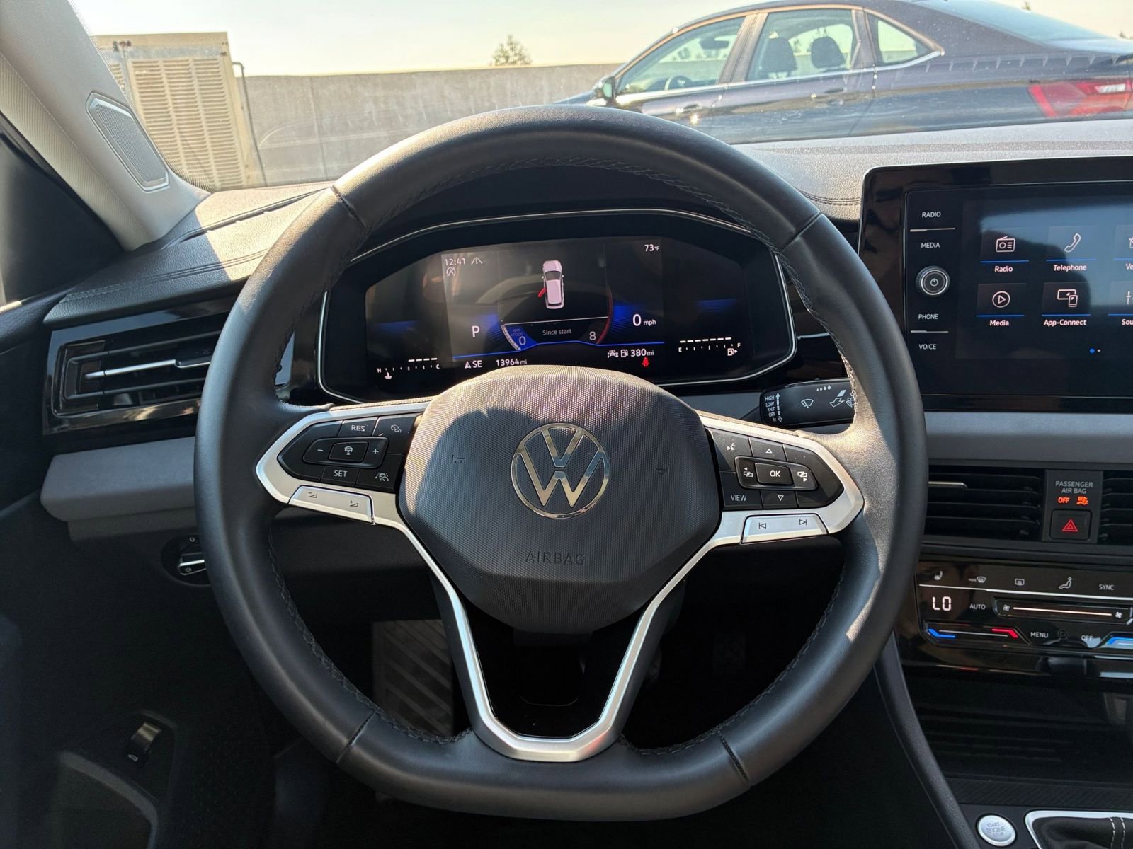 Used 2025 Volkswagen Jetta SE image 25