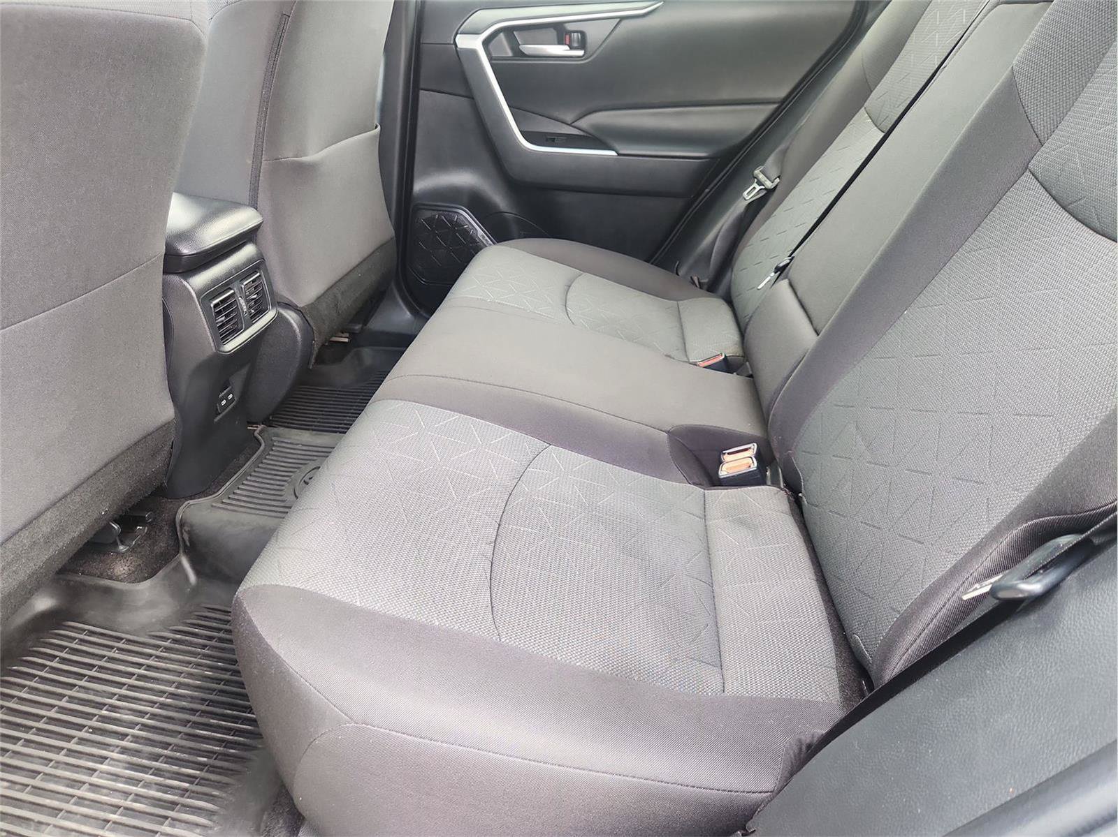 Used 2023 Toyota RAV4 XLE w/ Convenience Package FWD image 24