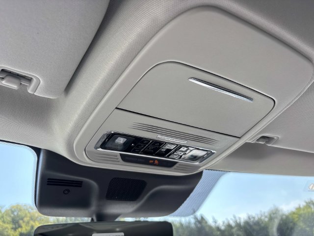 New 2027 Lincoln Navigator L Reserve AWD/4WD image 33