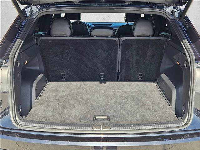 Used 2021 Volkswagen Atlas Cross Sport SEL FWD image 7